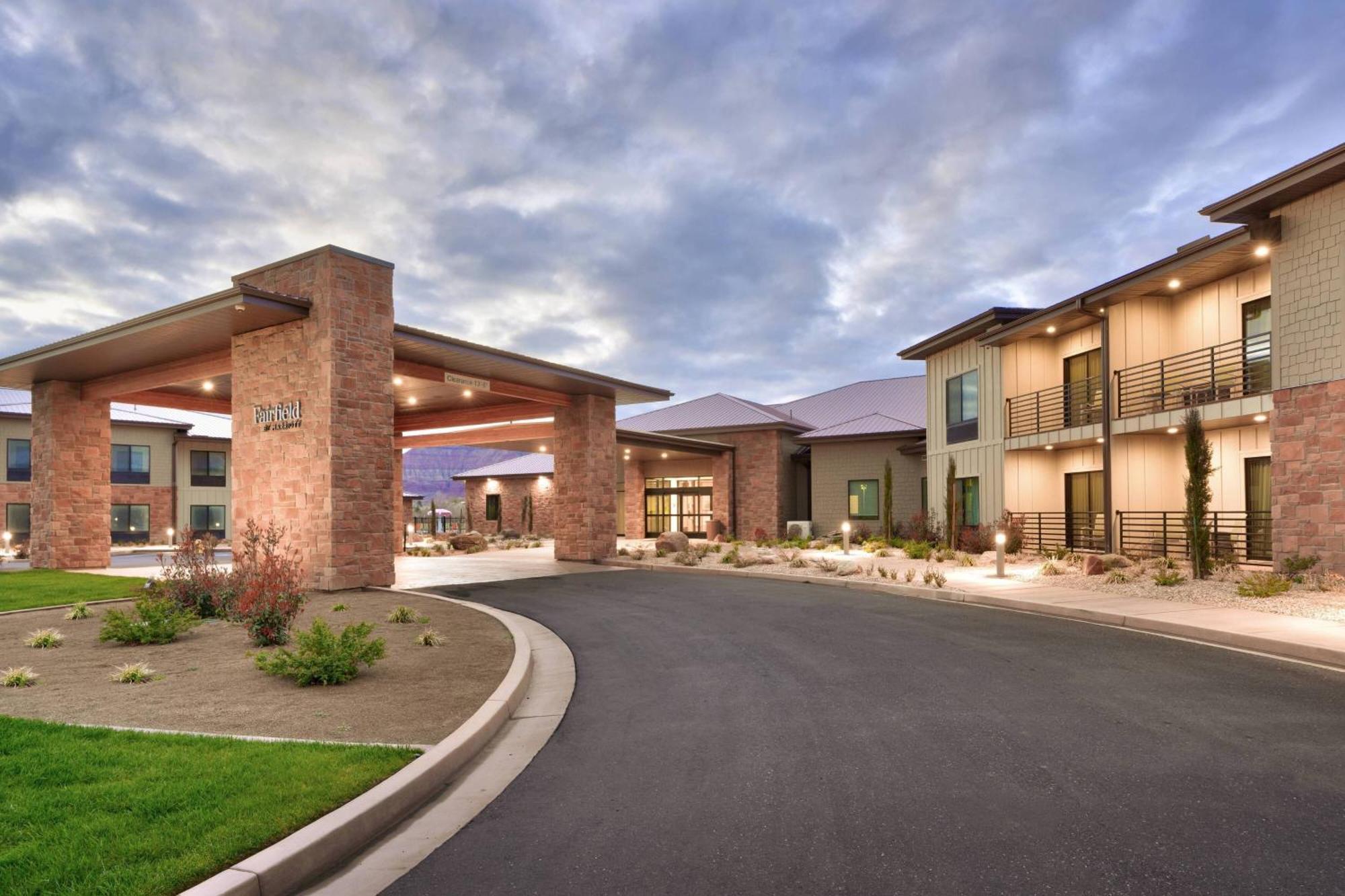 Fairfield Inn & Suites By Marriott Virgin Zion National Park Exterior photo